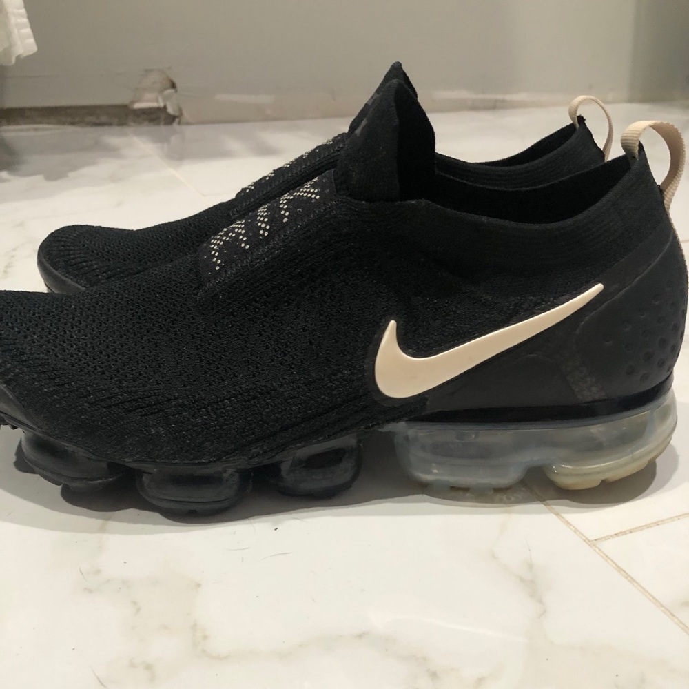 Nike Air Max laceless shoes